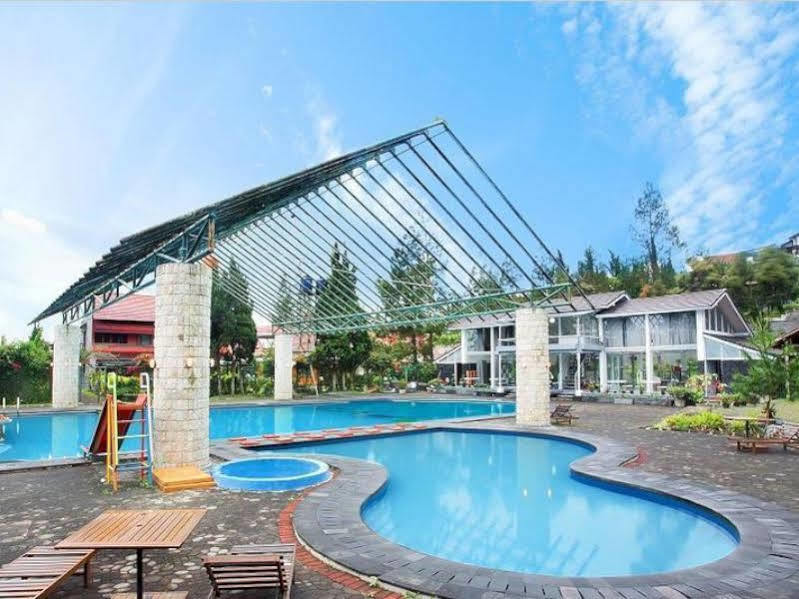 Alila Lembang 3*